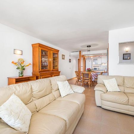 Apartamento Playa De Los Pinos Алкудия Екстериор снимка
